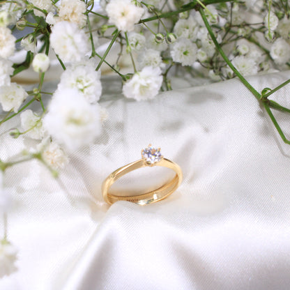 14K Yellow Gold Engagement ring