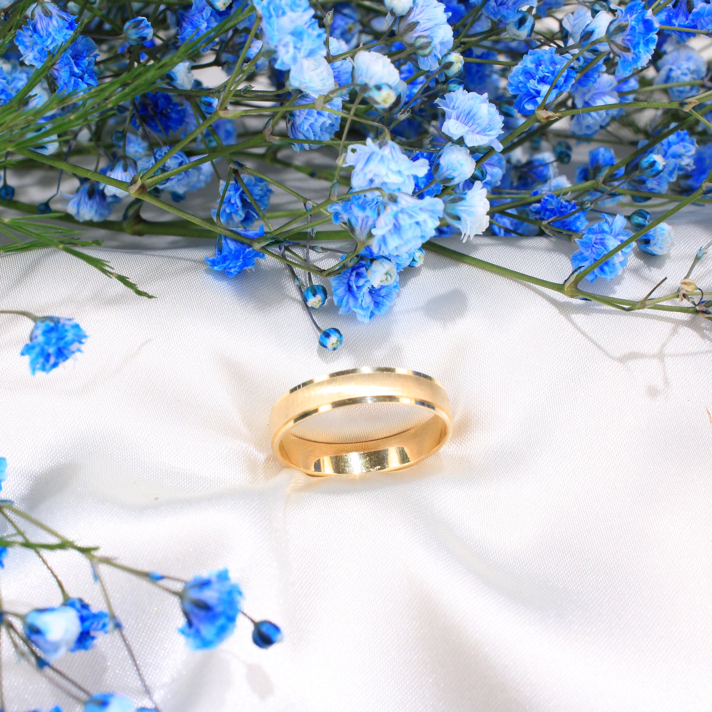 14K Gold Wedding Band For Men