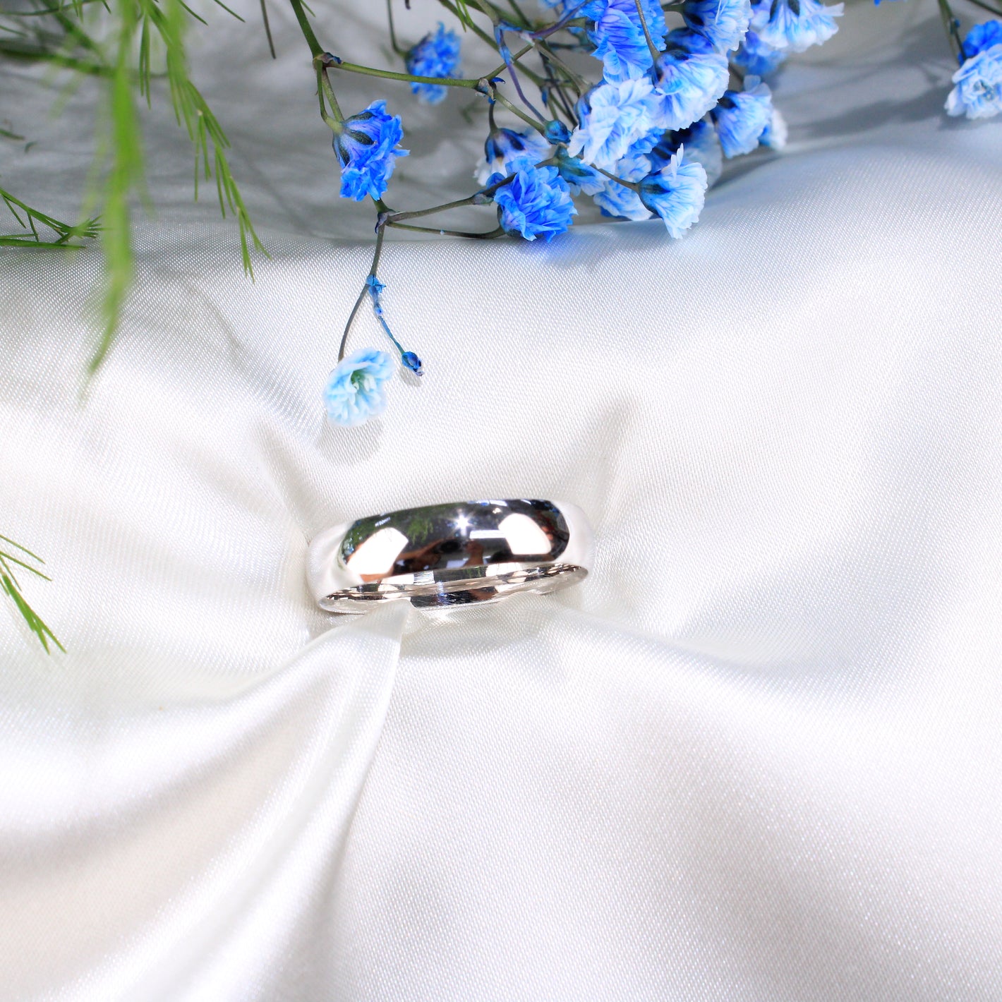 14K Gold Wedding Band For Men