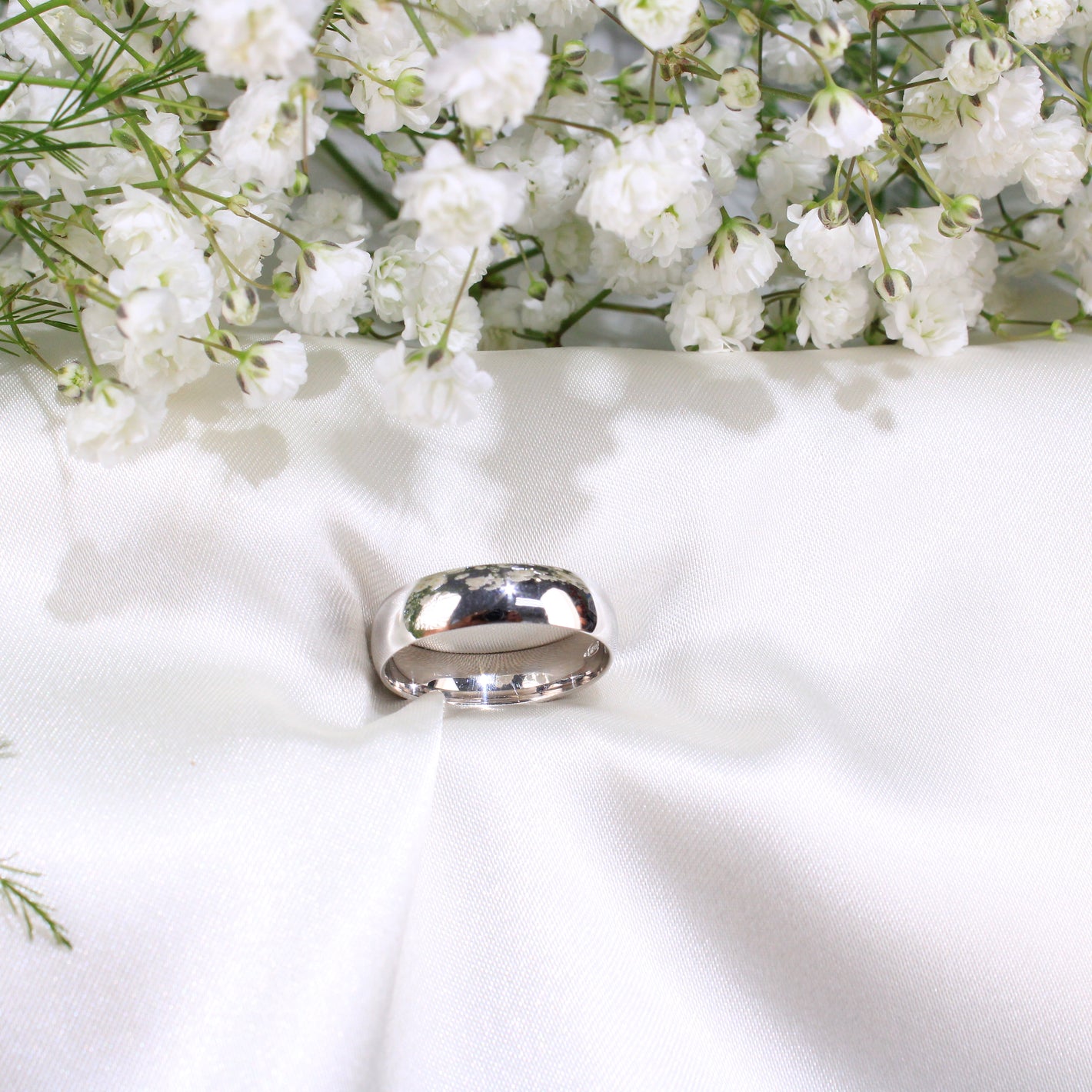 14K Gold Wedding Band For Women