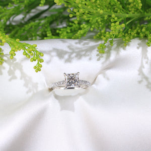 14K Gold Laboratory Grown Diamond Engagement Ring