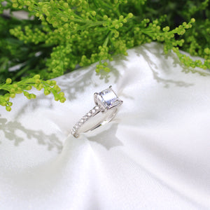 14K Gold Laboratory Grown Diamond Engagement Ring