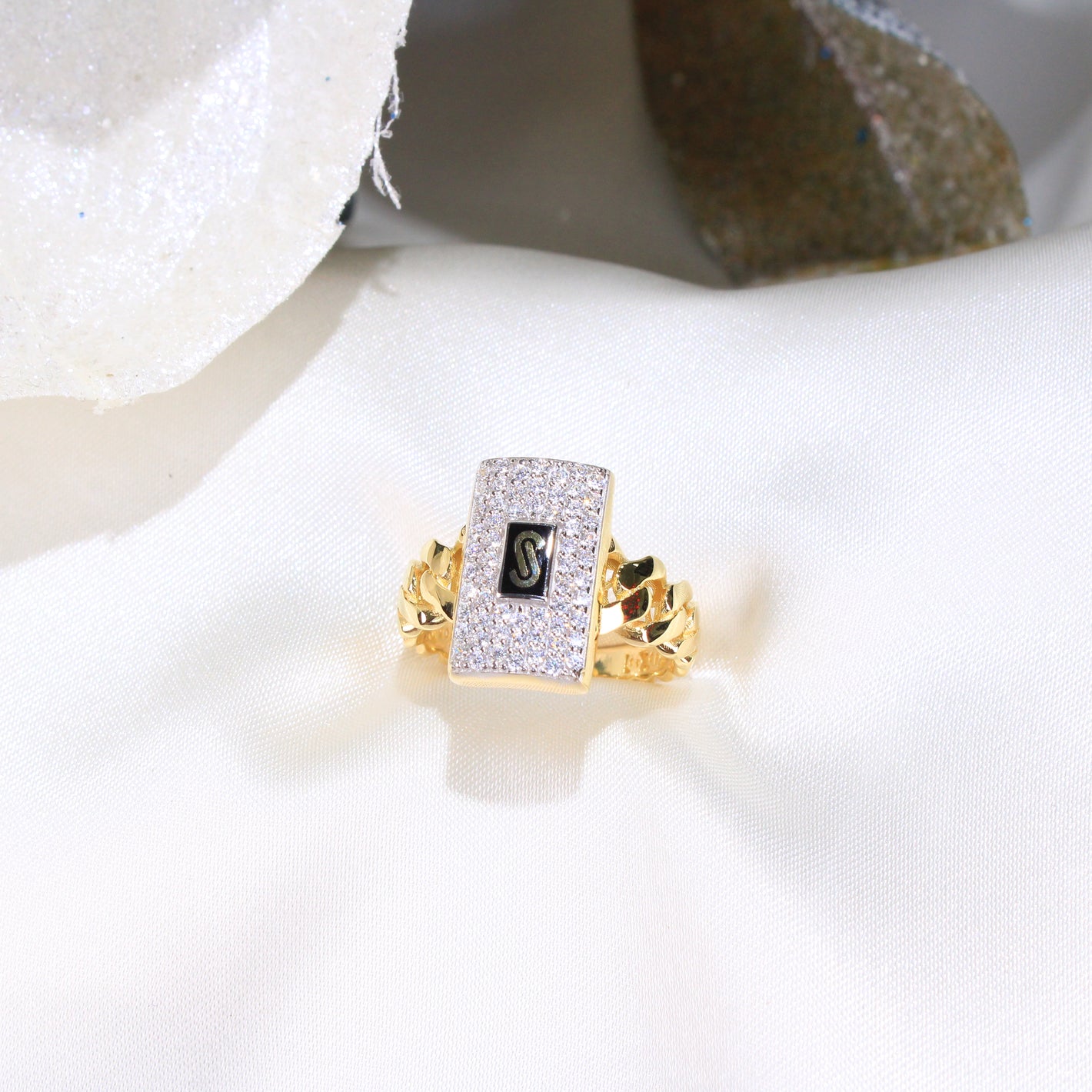 14K Monaco Ring Classic Plain - Pavé Link