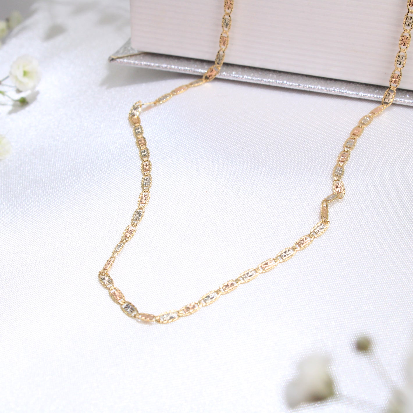14K Tricolor Gold Valentino Chain 2mm 18in