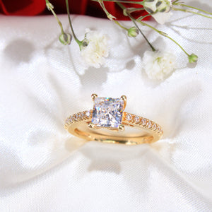14K Yellow Gold Engagement ring