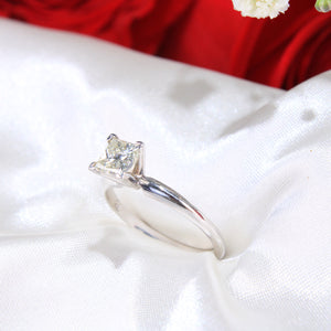 14K White Gold Diamond Engagement Ring