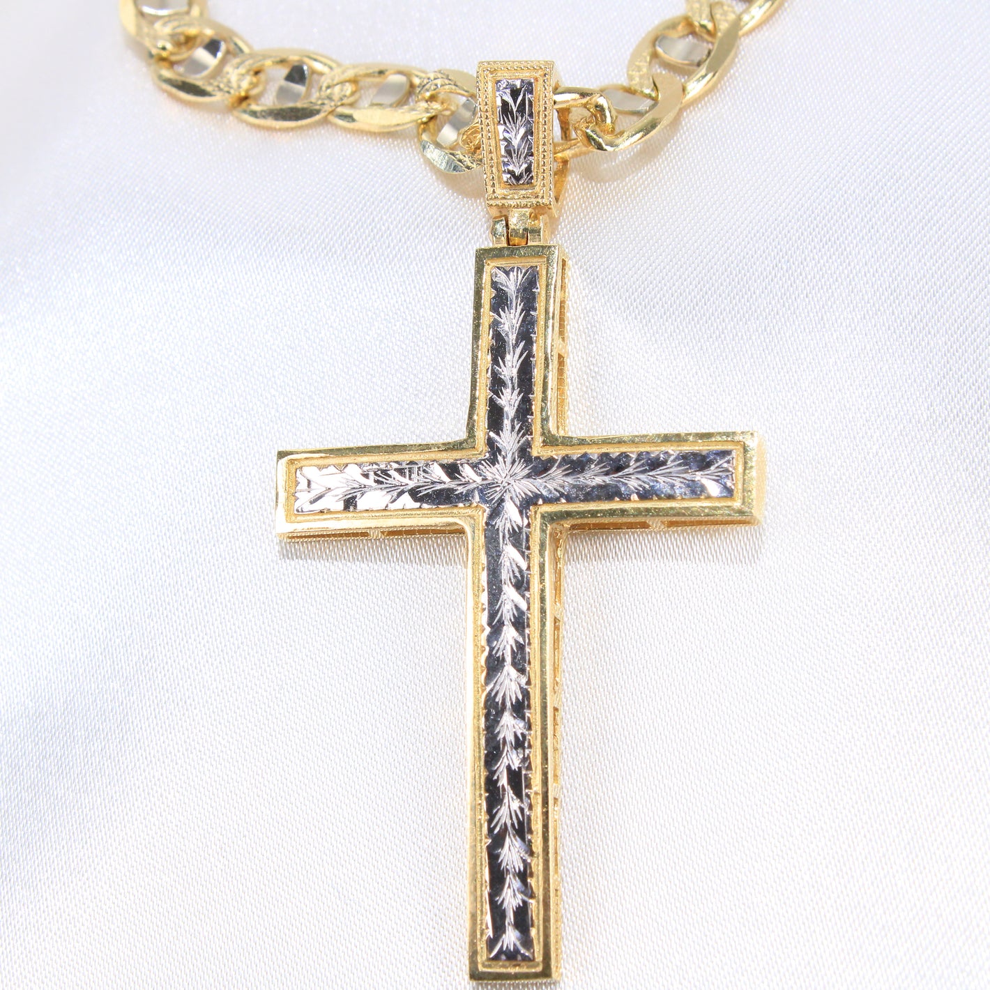 14K Yellow Gold Crucifix Charm