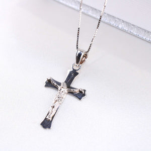 14K White Gold Crucifix Charm14K White Gold Crucifix Charm
Chain Sold Separately 14K White Gold Crucifix Charm
 
Material Type–14k Gold 14K White Gold Crucifix Charm
 
Approximate Dimensions 14KAll CharmsAlexanderAlexander Gold & Diamonds14K White Gold Crucifix Charm
