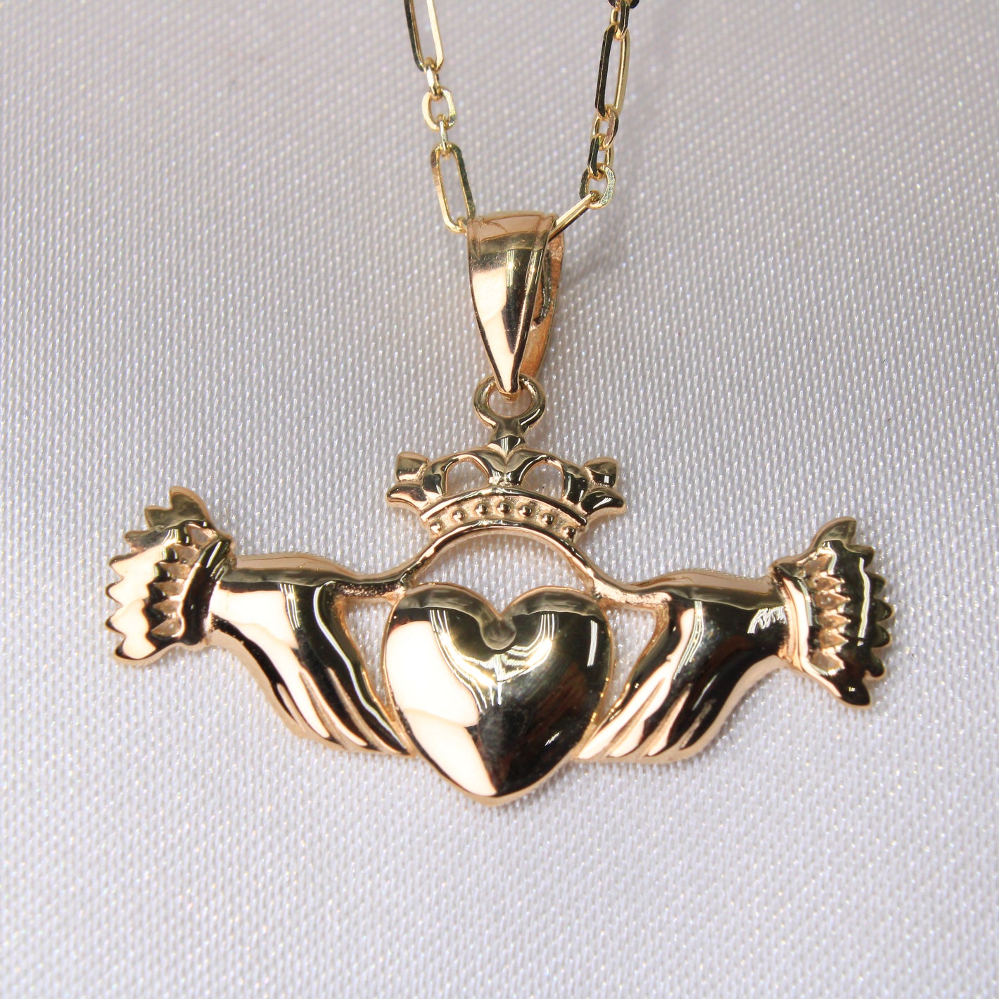 14K Yellow Gold Claddagh Charm