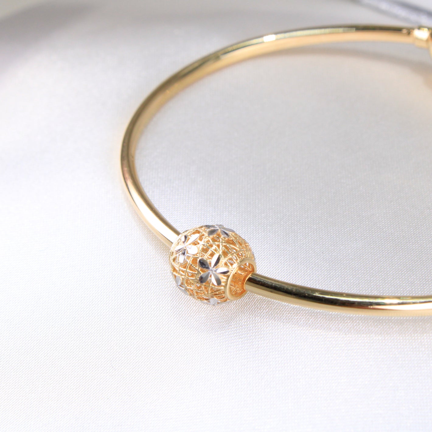 14K Yellow Gold Filigree Slider Charm