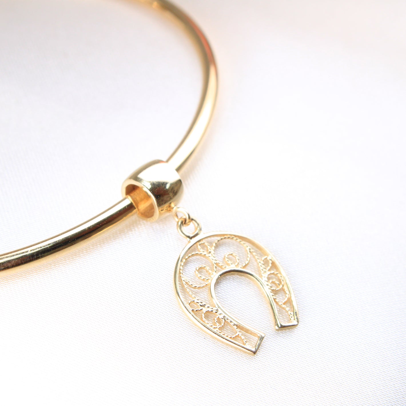 14K Yellow Gold Horseshoe Dangle Charm