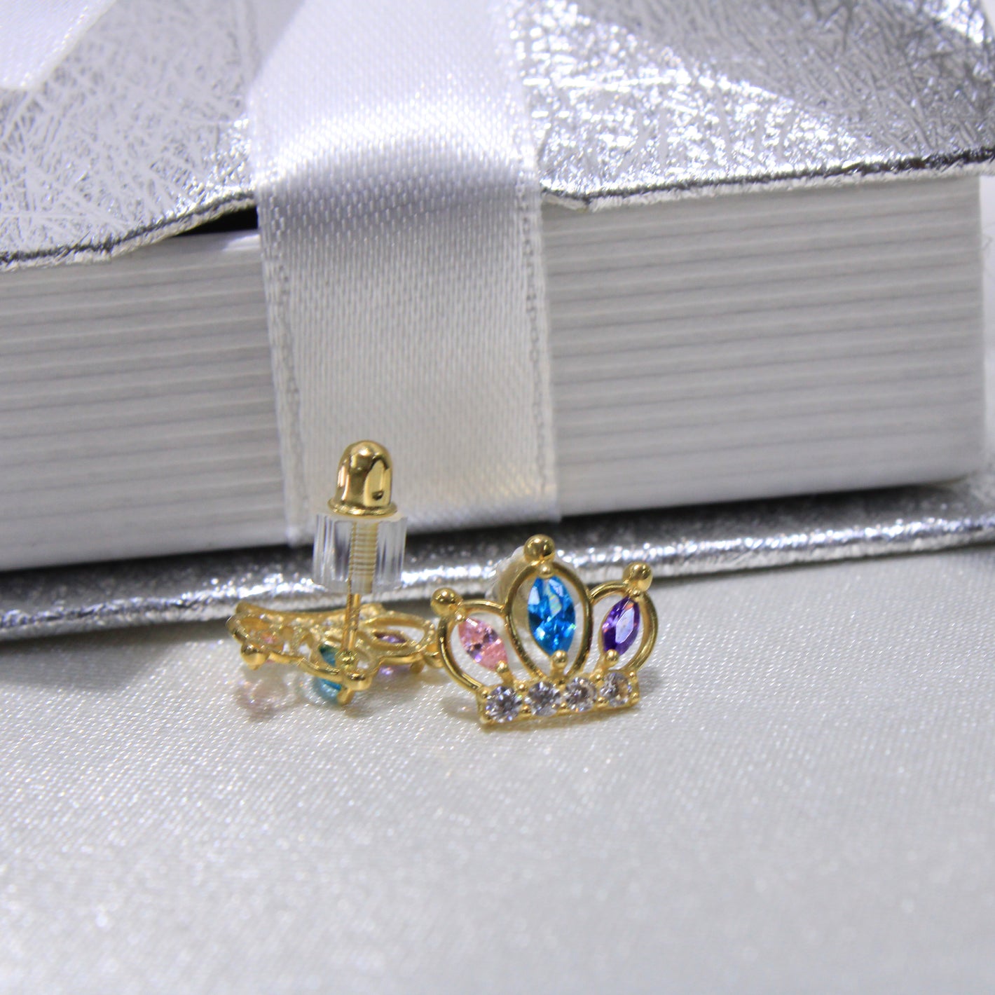 14K Yellow Gold CZ Crown Earrings