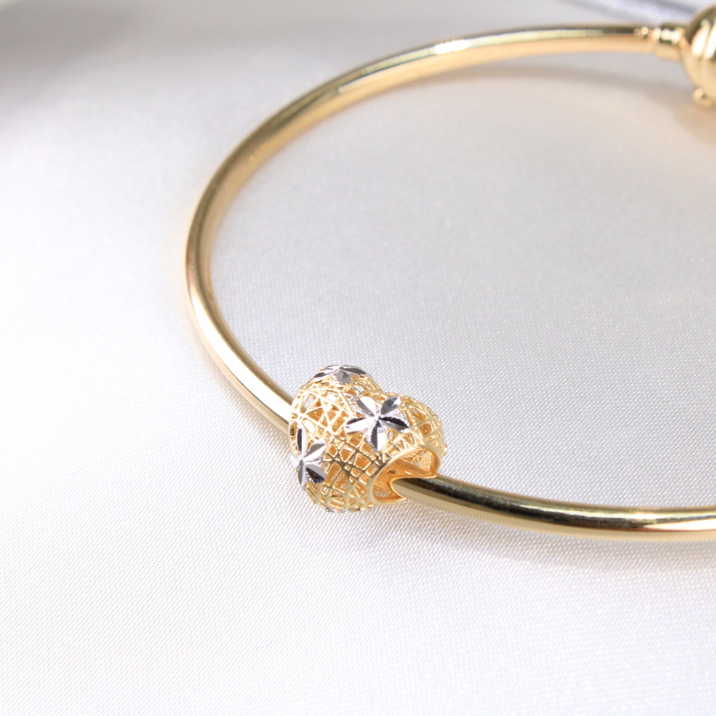 14K Yellow Gold Filigree Heart Slider Charm