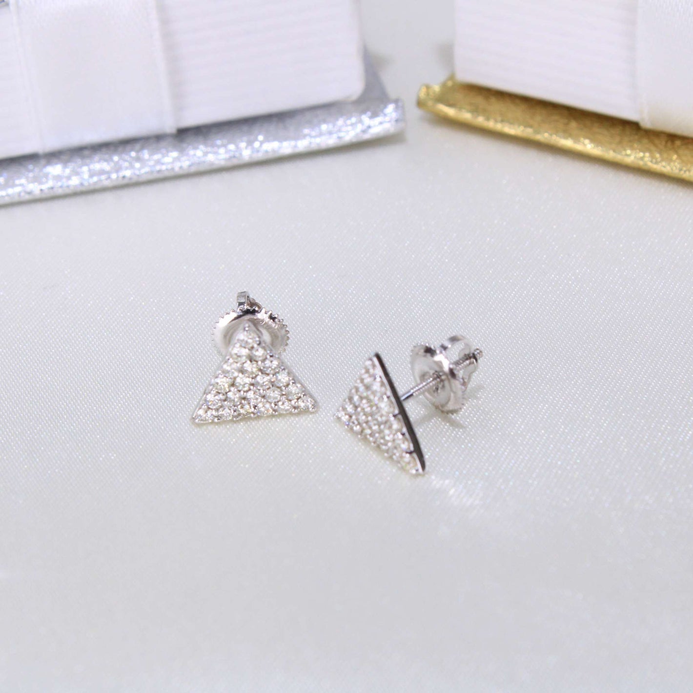 14K White Gold Diamond Earrings