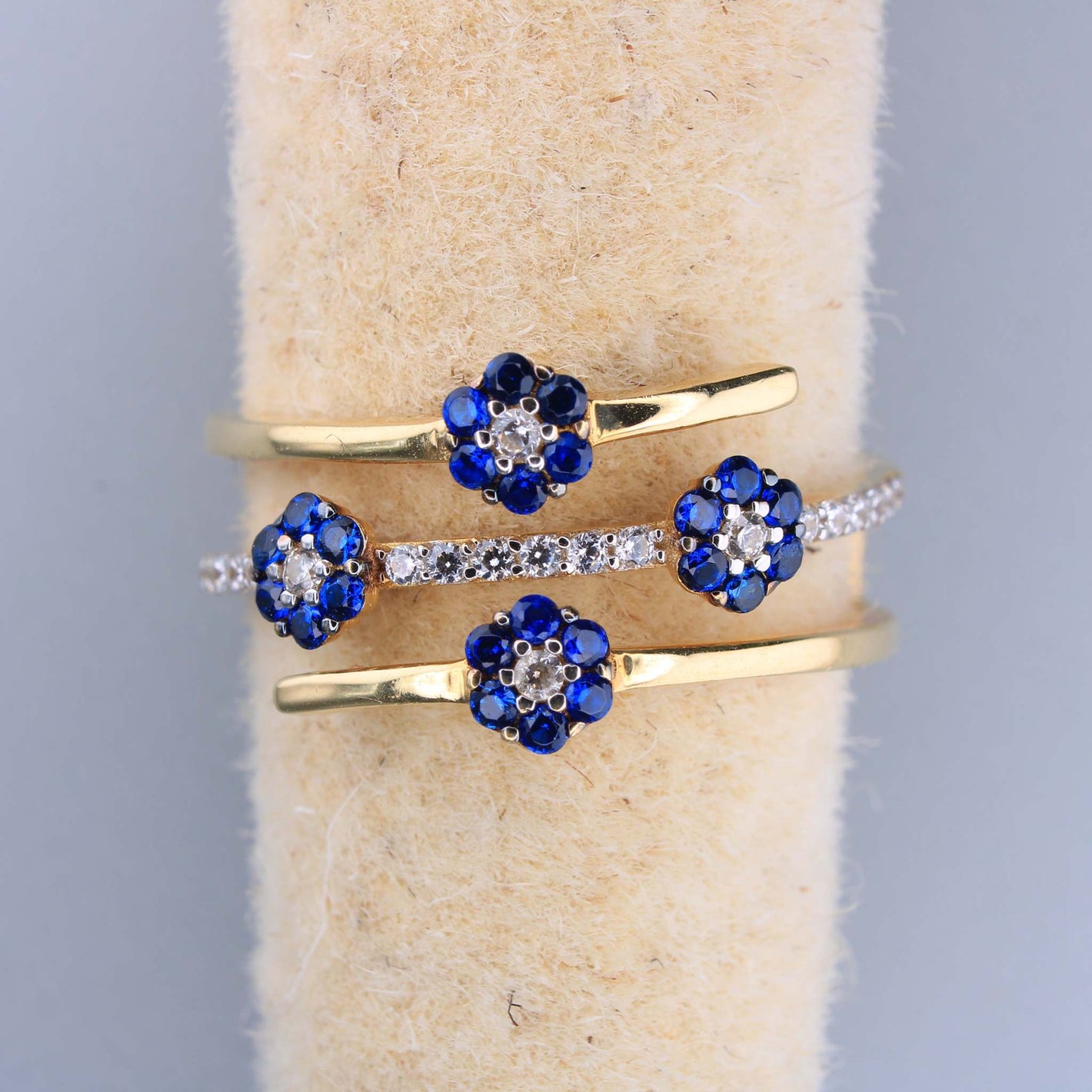 14K Yellow Gold Blue Flower CZ Ring