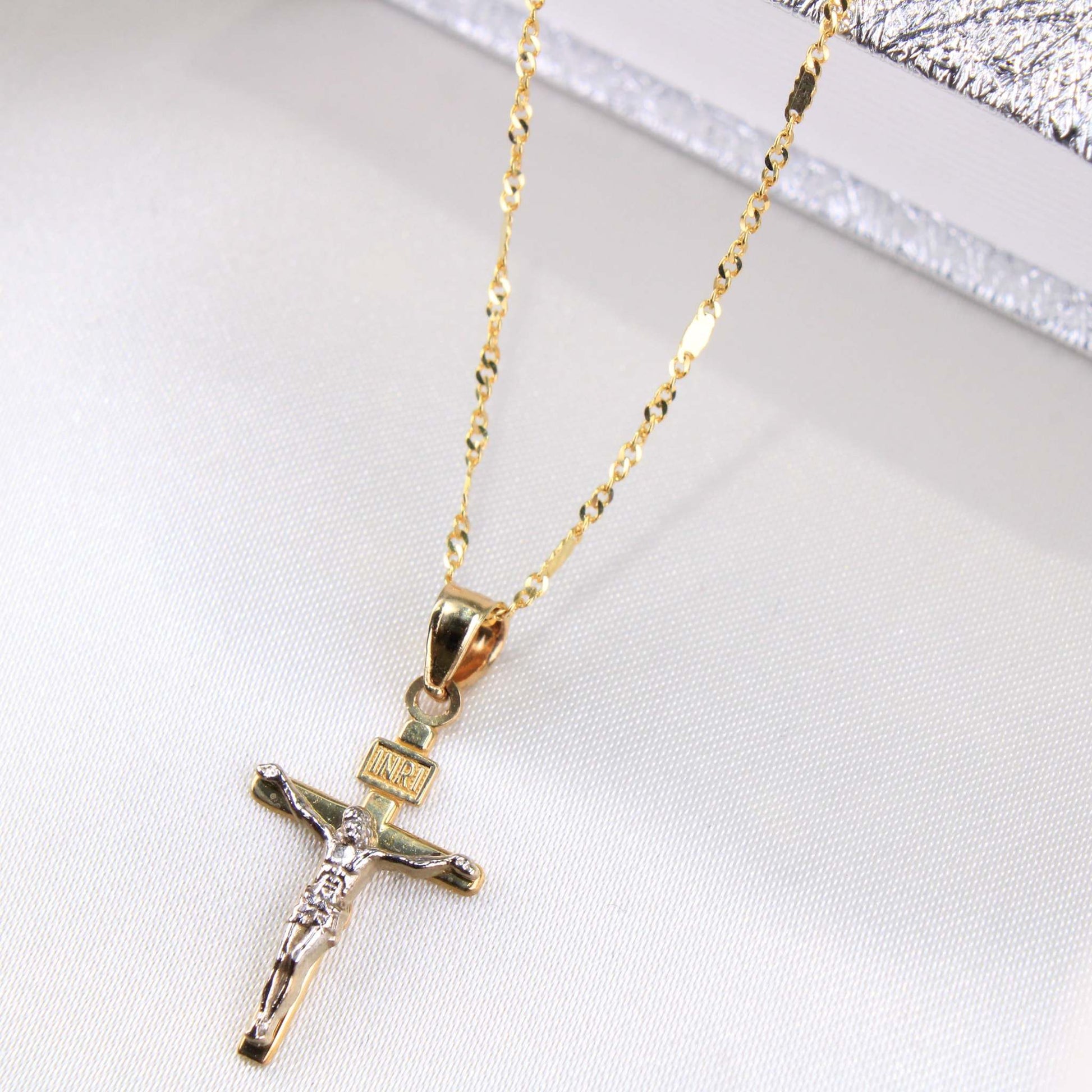 All Gold Jewelry14K Two-Tone Gold Crucifix Charm -Tone Gold Crucifix Charm All Gold Jewelry
Chain Sold Separately -Tone Gold Crucifix Charm All Gold Jewelry
 
Material Type–14k GoldAll CharmsAlexanderAlexander Gold & DiamondsAll Gold Jewelry