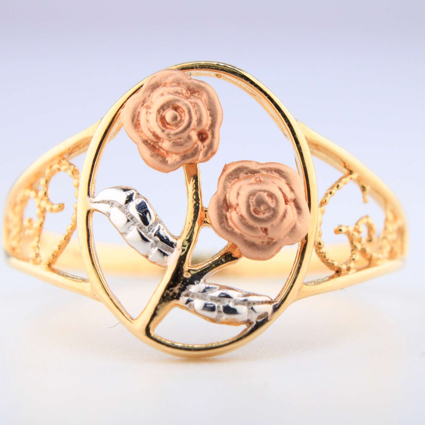 14K Tricolor Gold Flower Ring